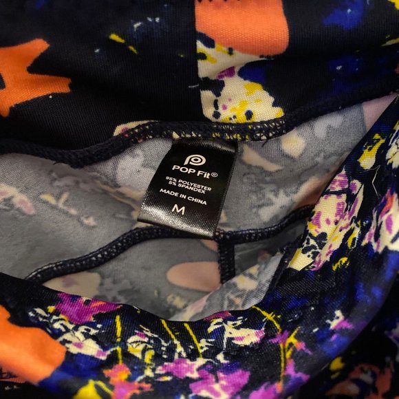 Floral Crop Leggings - Picture 4 of 4